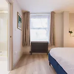 Riverside - High-end Southville Escape Apartment