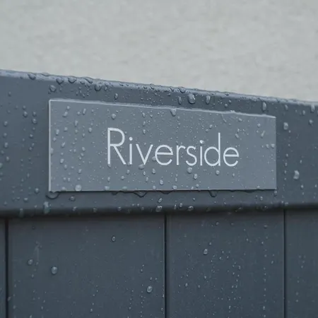Riverside - High-end Southville Escape Appartement *