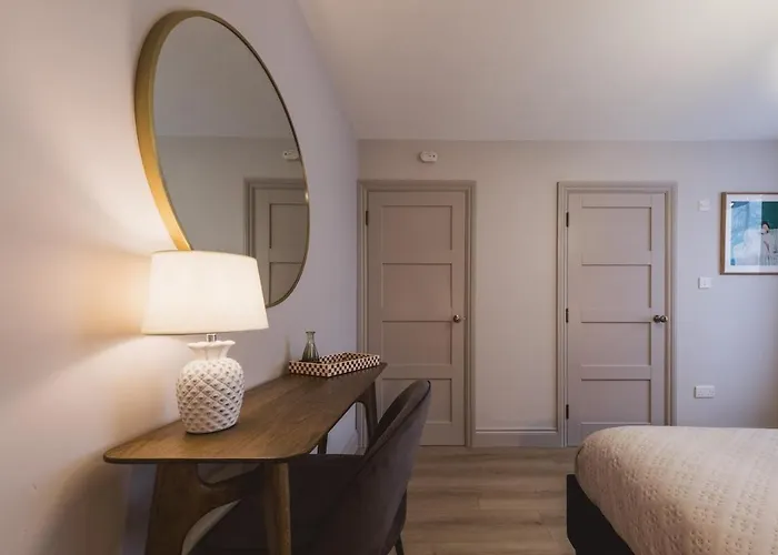 Riverside - High-end Southville Escape