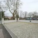 Riverside - High-end Southville Escape Appartement *